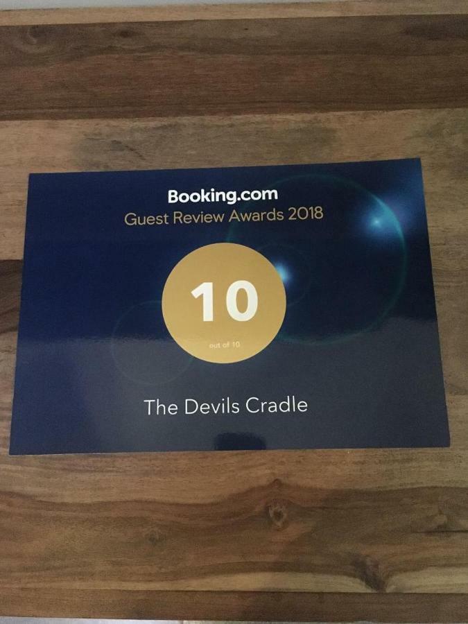 Hotel The Devils Cradle Farnham  Zewnętrze zdjęcie